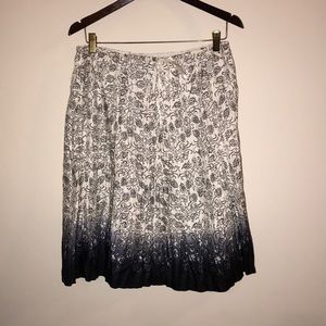 White House Black Market skirt